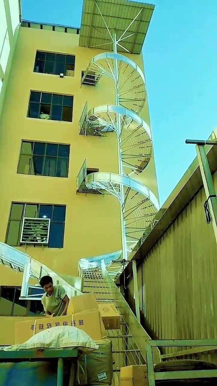 自制运货滑滑梯,很好用