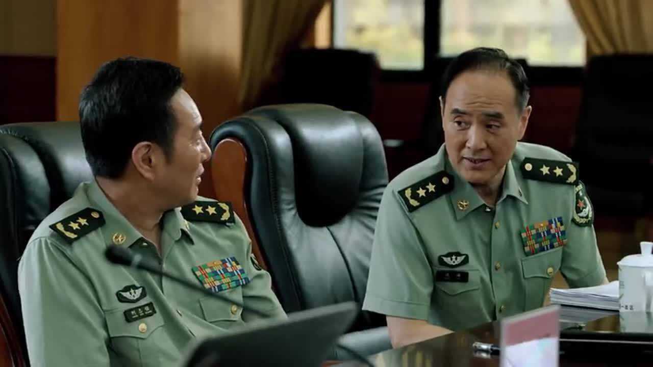 蓝军出击司令员和政委要求把山豹旅的认识改成全军区官兵的认识