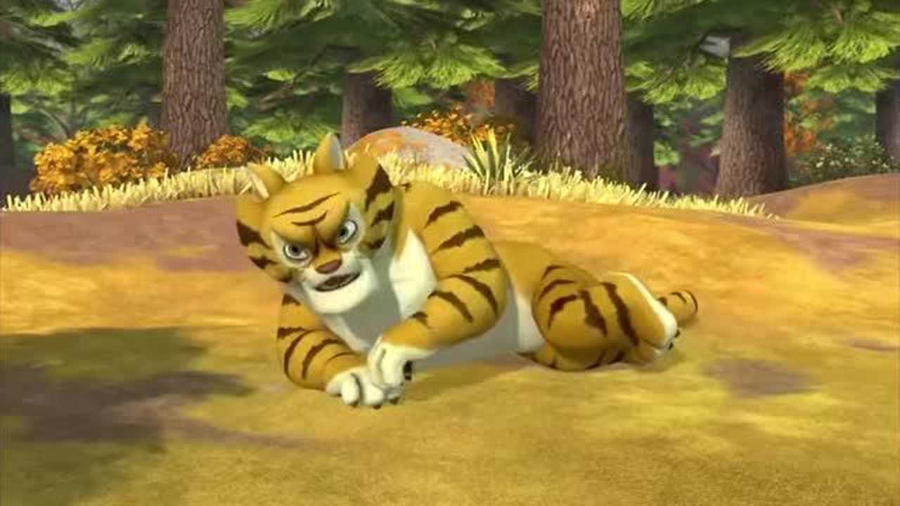 熊出没:光头强听到草丛里有异响,走近一看,居然是一只大老虎