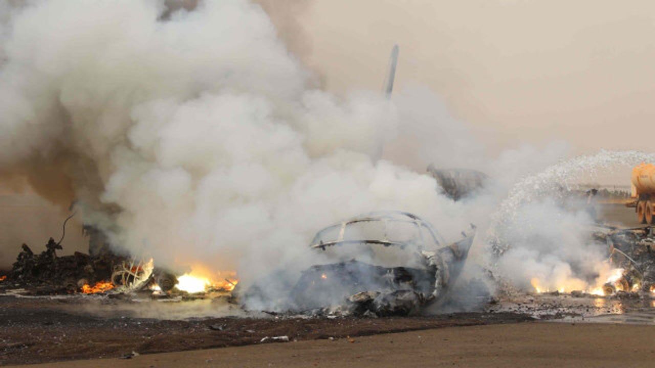 "堪萨斯幽灵号",全球最贵,美军隐身轰炸机坠毁全过程!