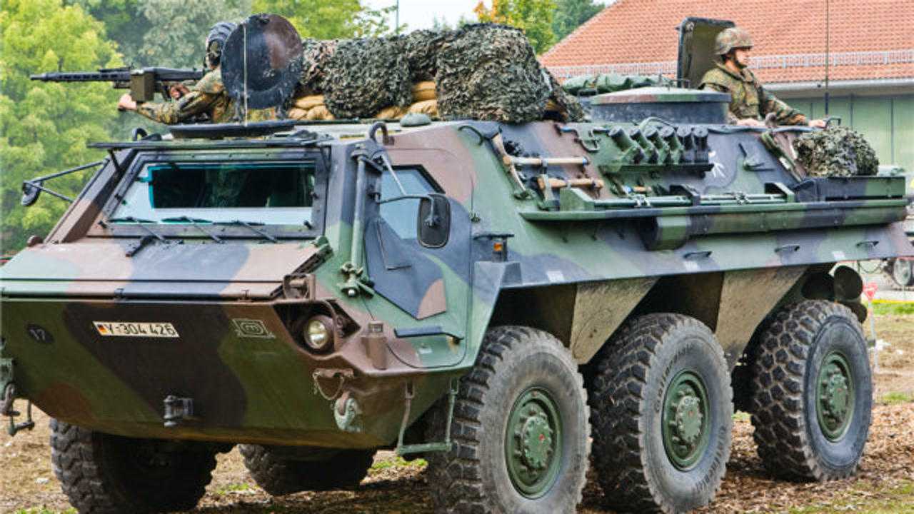 现代德军tpz1狐式装甲车