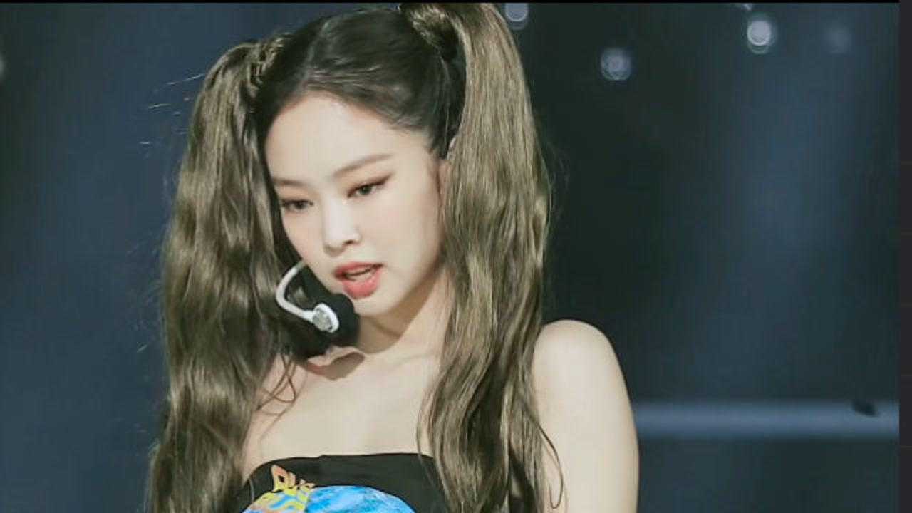 blackpink 双马尾的jennie