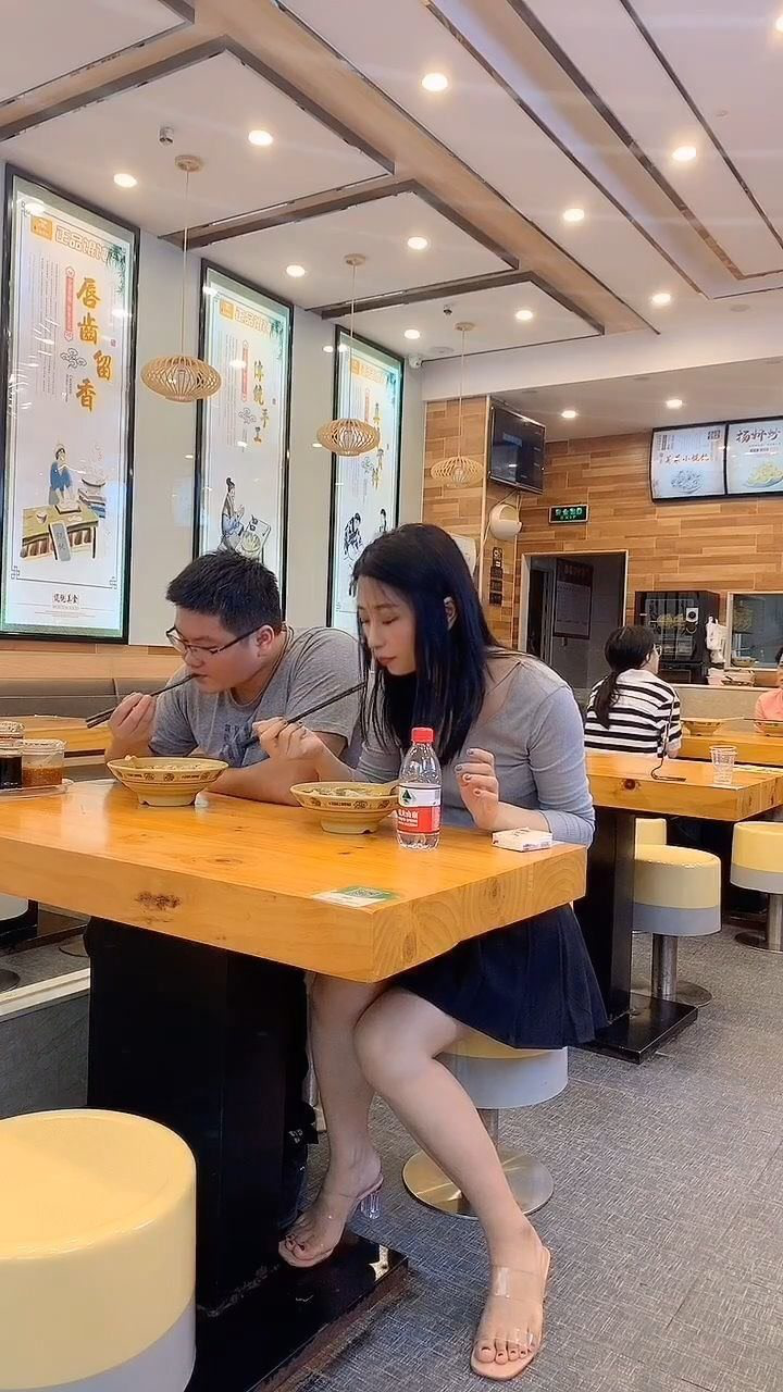 第一次跟相亲对象吃饭我觉得我挺绅士的啊为什么生气了啊