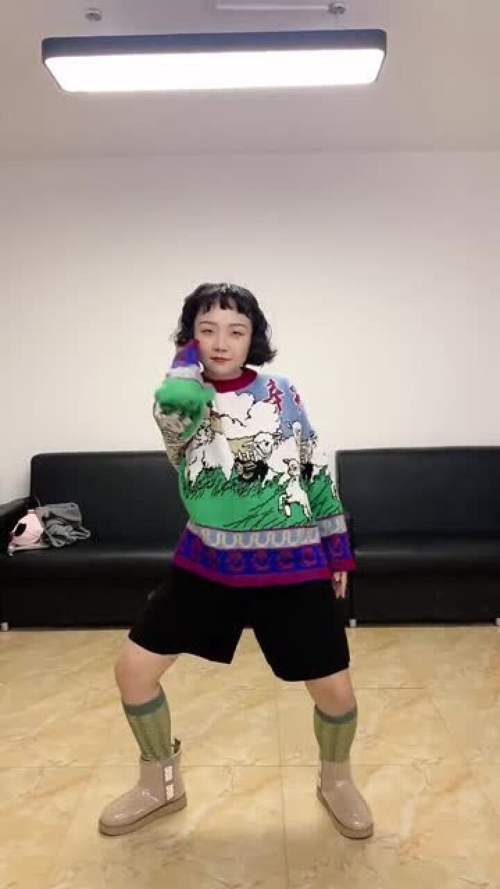 辣目洋子教你跳爵士舞,有点东西,这支爵士舞你学会了吗?