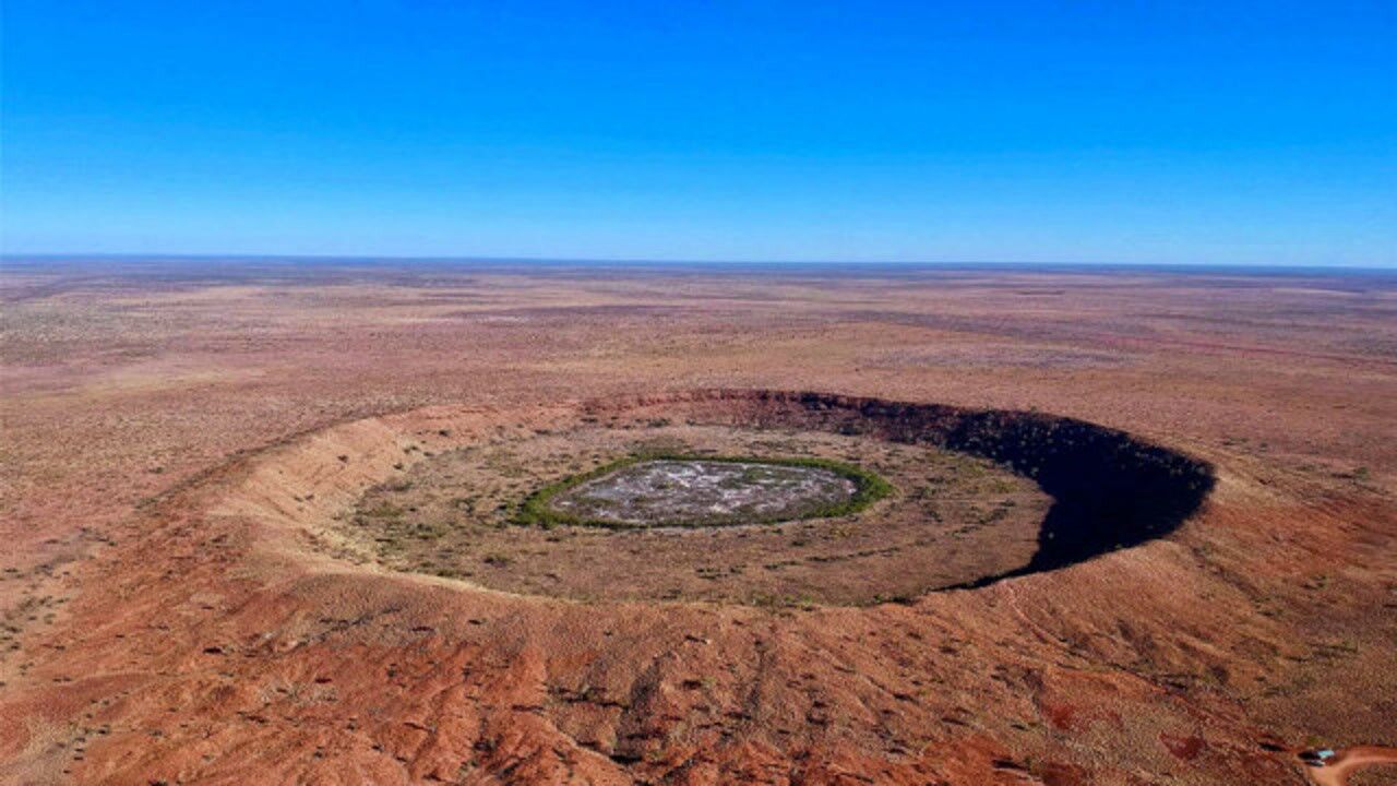 top5 世界上最大的陨石坑!