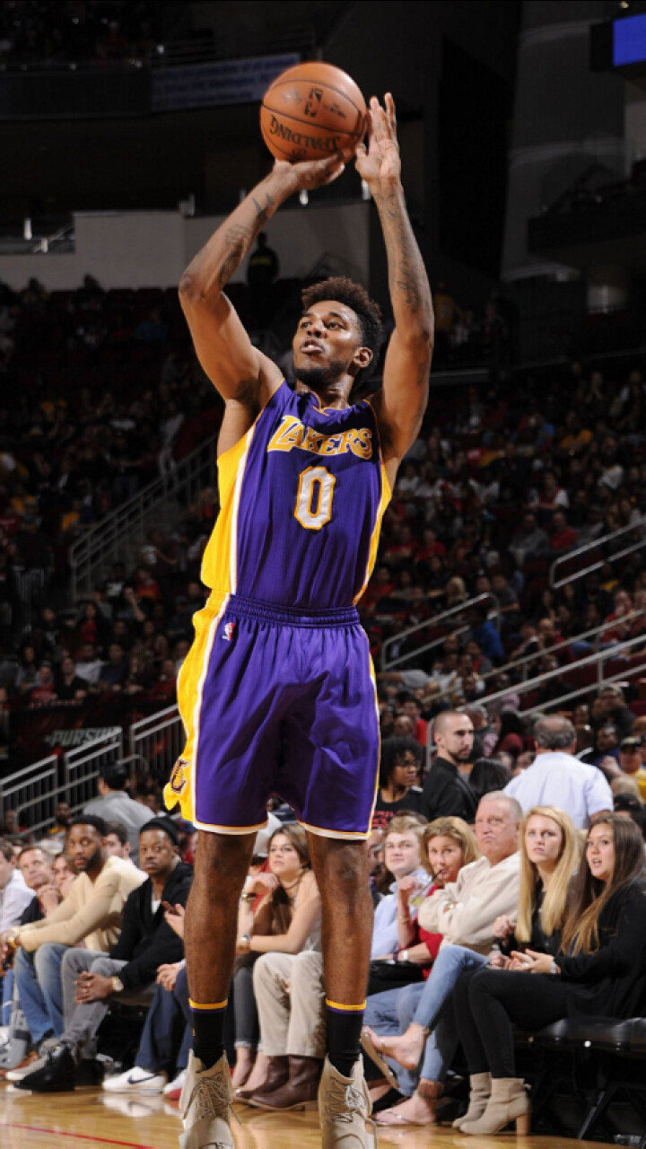 尼克杨打野球秀迷之操作连科比看了都忍不住笑了