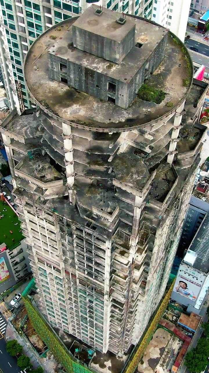深圳最大的烂尾楼.
