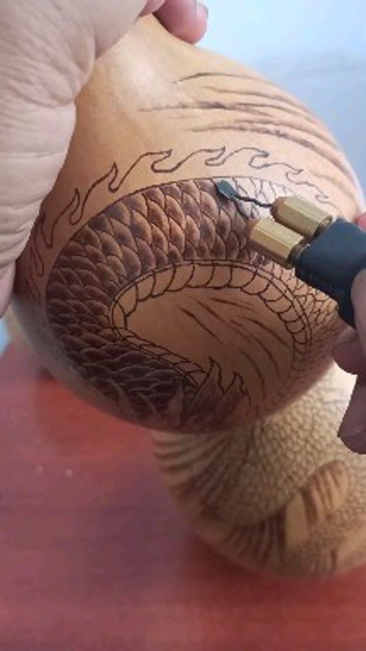 葫芦上烙龙技法探讨