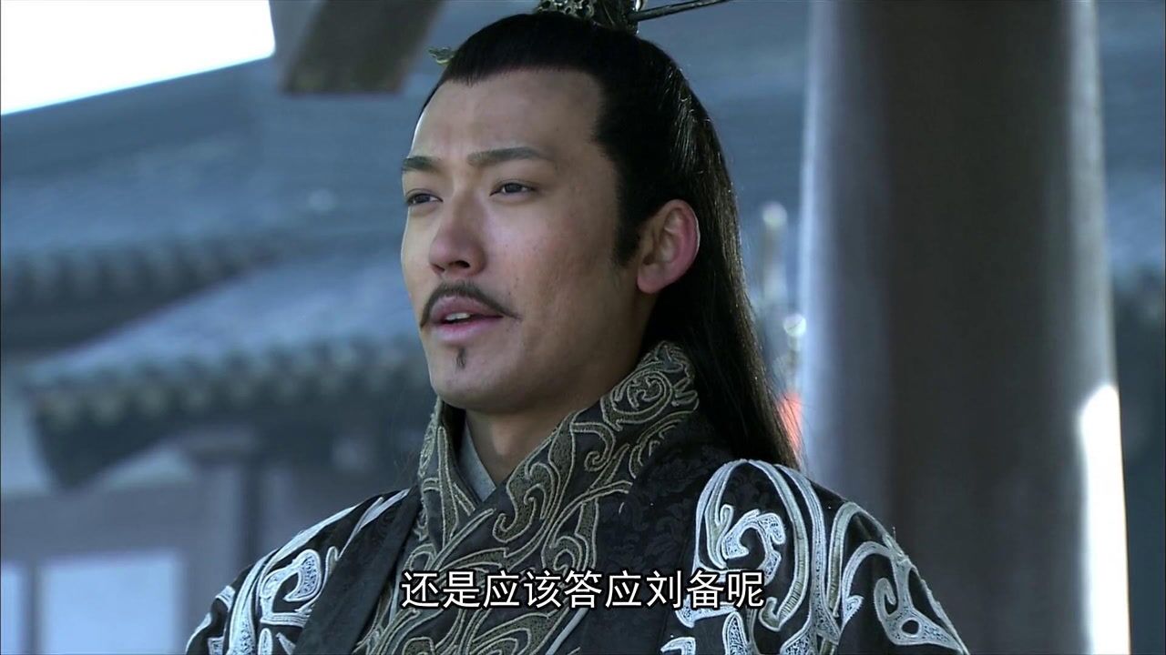 新三国曹刘相争孙权打算坐收渔利就在中间做个摇摆人