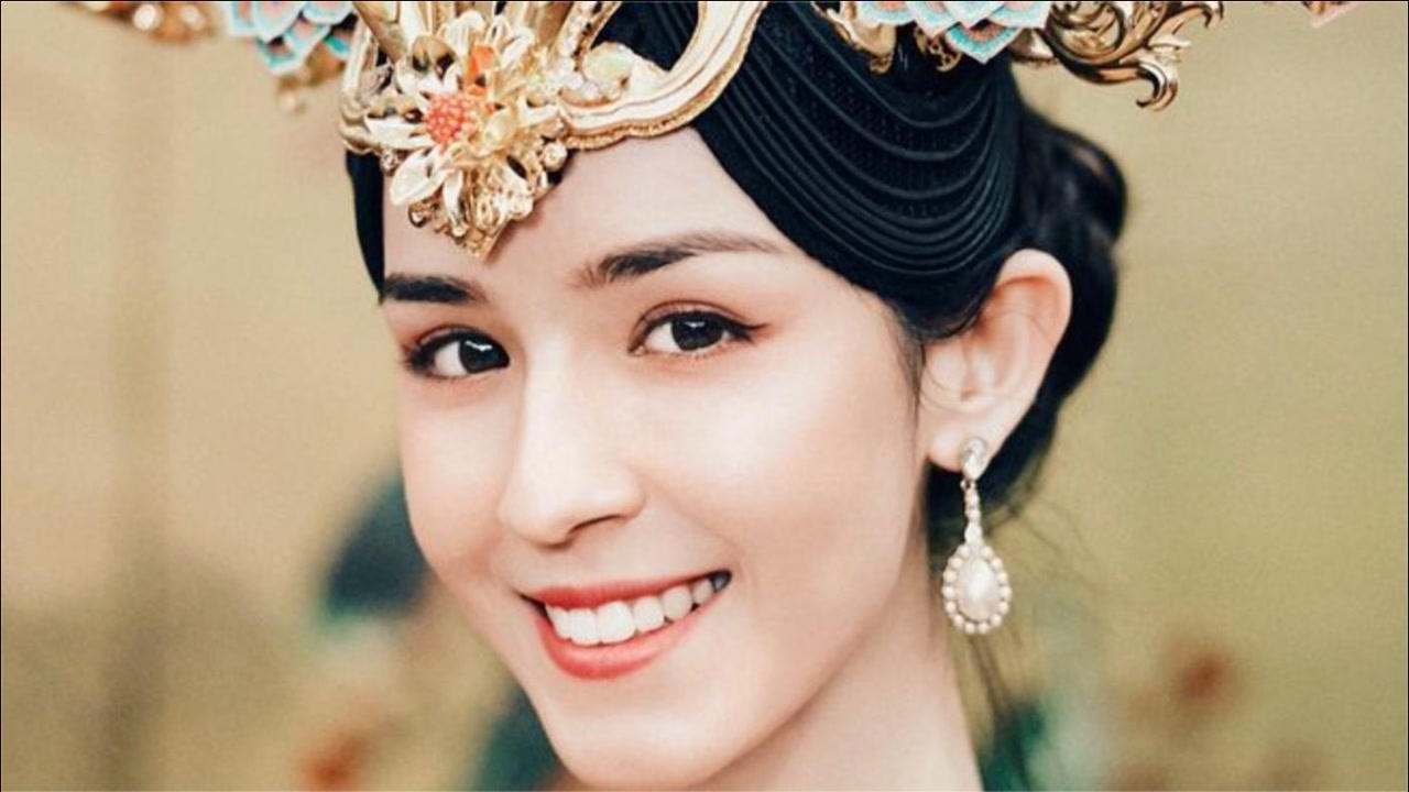 中国新疆女演员图片