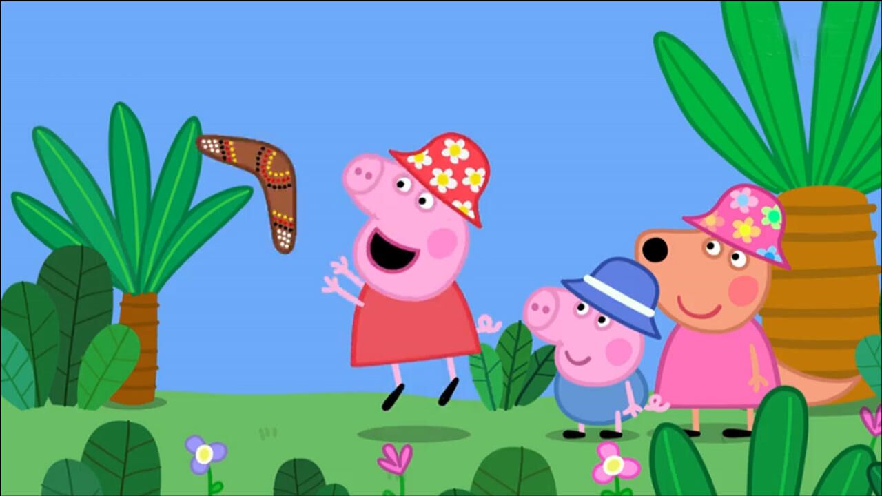 小猪佩奇非常开心地跳起来接住回力镖趣味卡通少儿简笔画