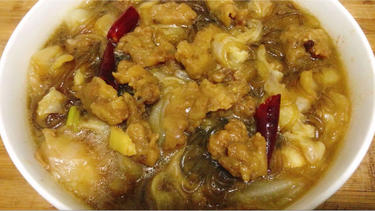 小酥肉白菜炖粉条天冷了来一锅热乎乎吃着特舒服连汤汁都不剩