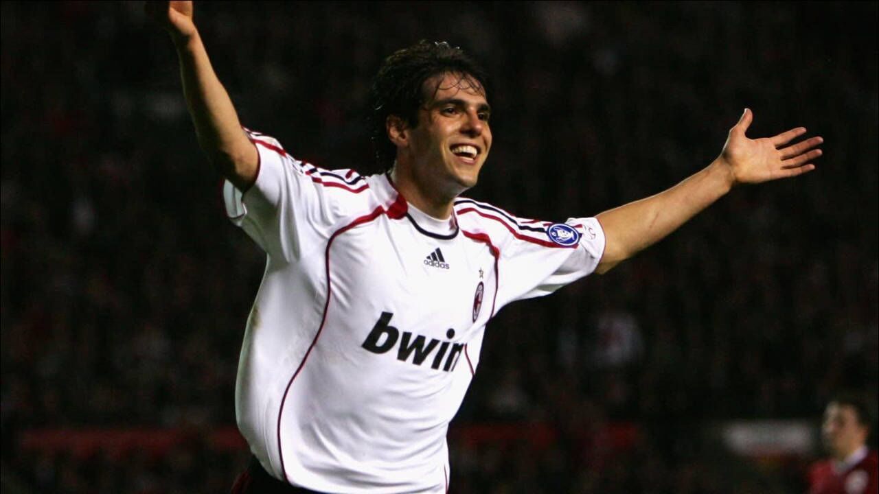 你不能错过的经典米兰时期卡卡大战红魔曼联