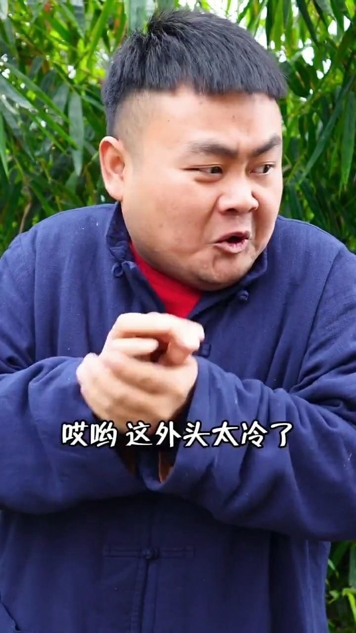 二毛的口味真的不是一般的重竟然敢吃魔鬼辣椒辣椒美食吃货