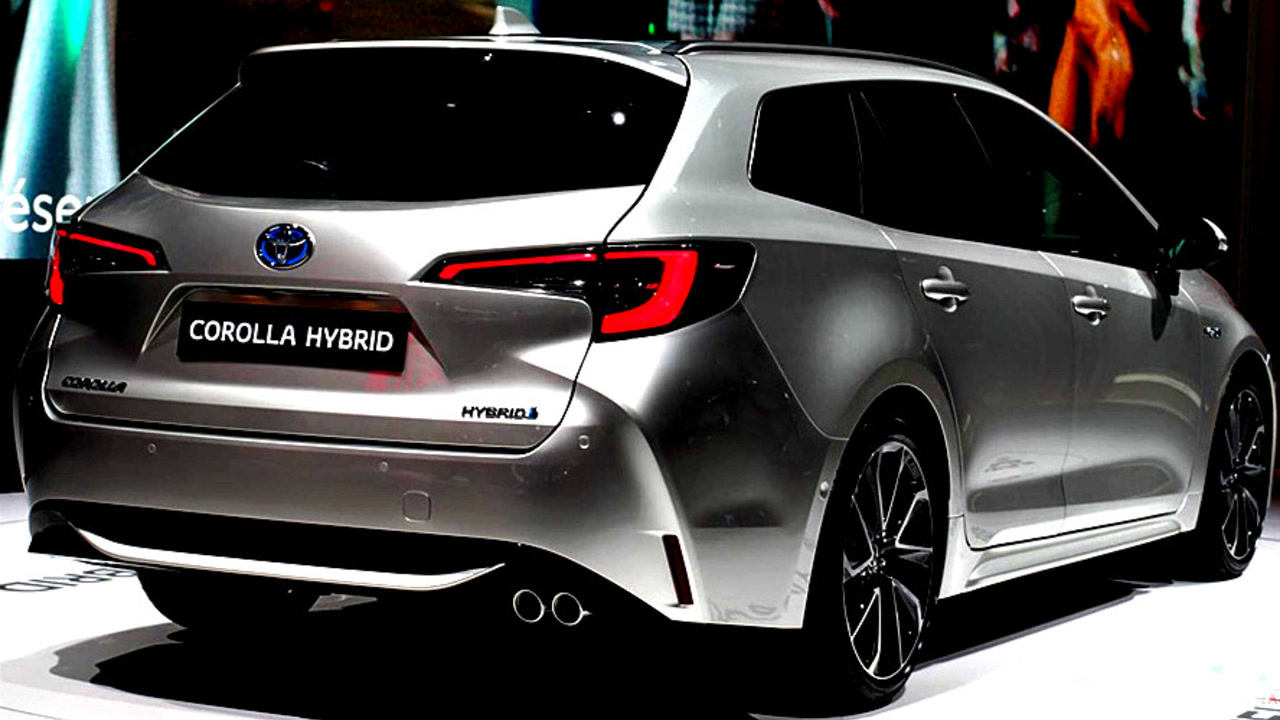 丰田卡罗拉旅行版来了,新车比奥迪a4还漂亮,油耗仅4.2l