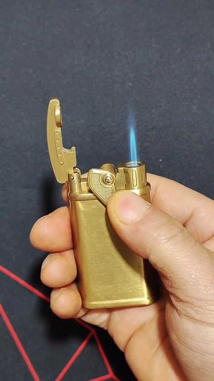 摇臂打火机