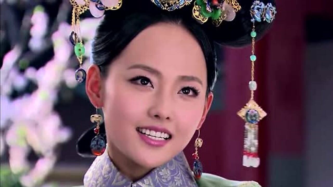 宫锁珠帘玉漱故意挑拨阿哥和怜儿的关系不料被皇上发现