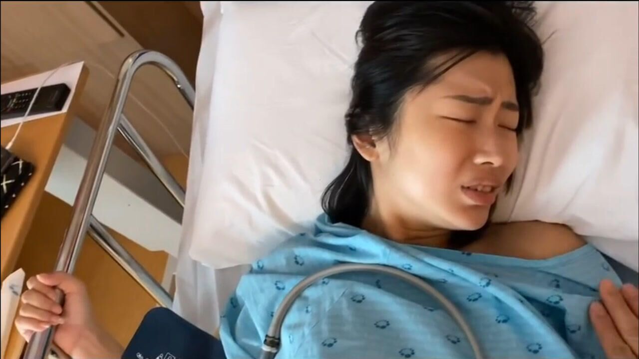 感动！一位漂亮产妇从阵痛到娩出的生产过程实录_腾讯视频