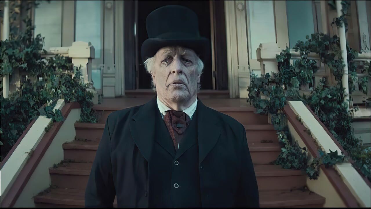 电影停尸房收藏里老人是阴间的使者美女又是什么人呢