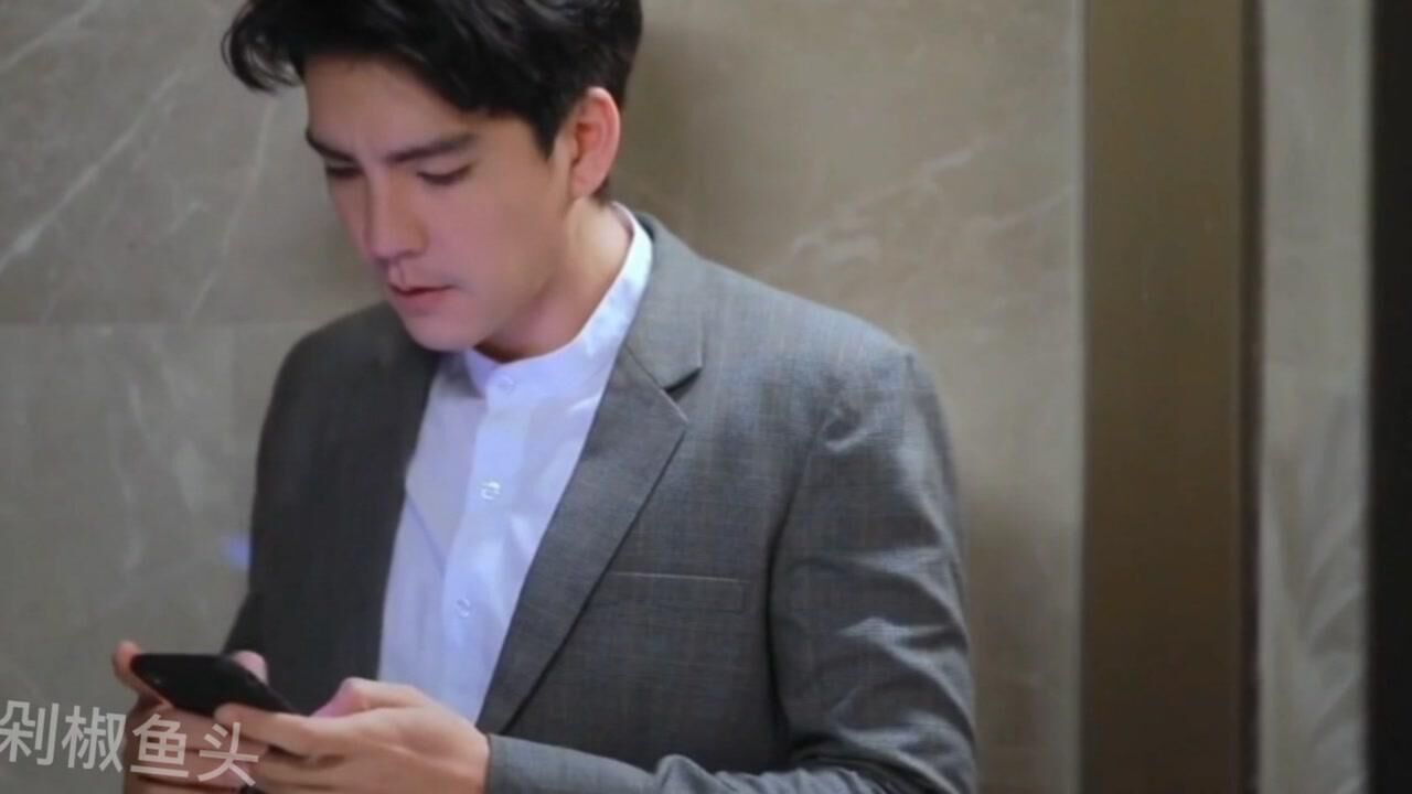 狗血泰剧海王的游戏两人之间的事要被发现了