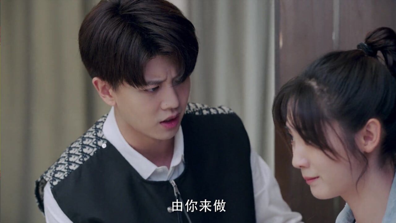 乌鸦小姐和蜥蜴先生:姜小宁端水,被烫伤,顾川满脸心疼,太甜!