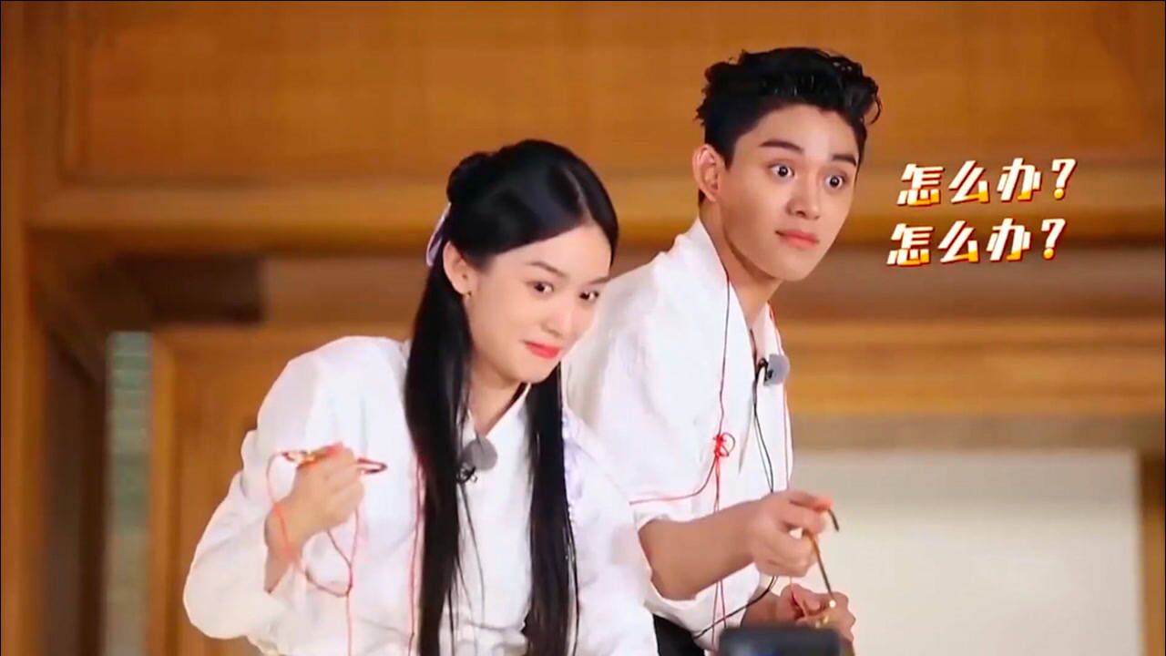 奔跑吧黄旭熙跟周也默契合作飞檐走壁秀长腿这难度真大