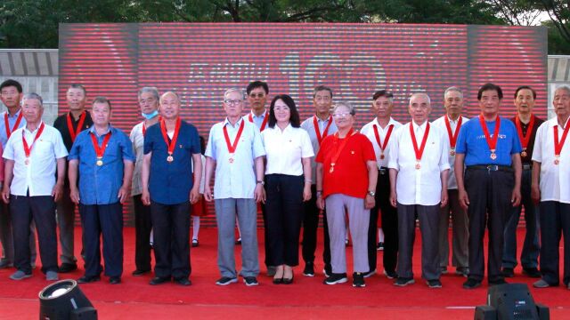 “凝聚党旗下 永远跟党走”海滨街怡然社区庆祝建党百周年华诞文艺晚会(20210627)