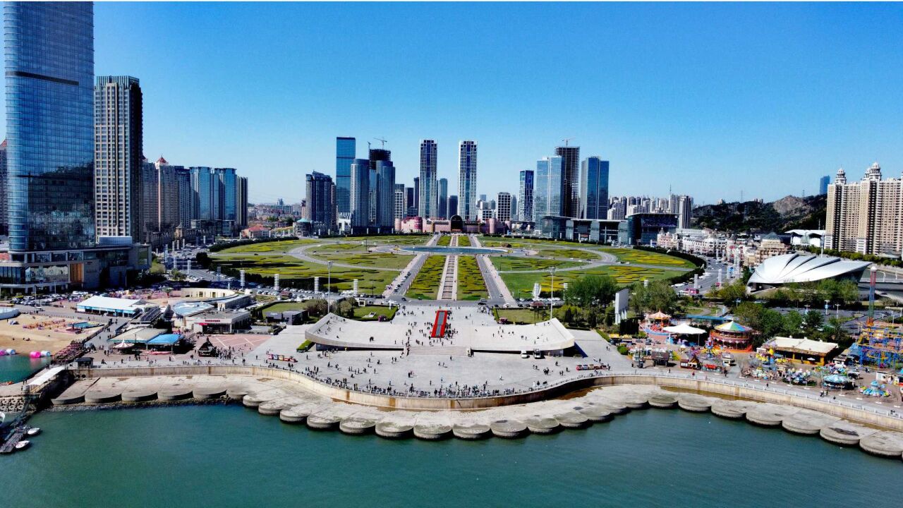 航拍中国辽宁省大连市星海广场