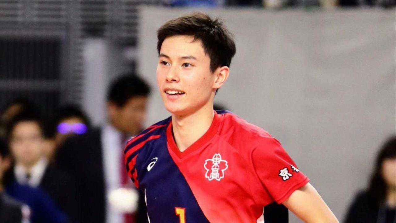 高桥蓝18岁身高1米88日本男排混血排球少年