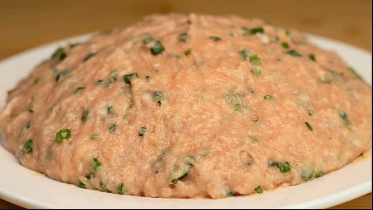 馄饨馅怎么调才好吃?教你调肉馅窍门和汤底配方,学会可以开店了_高清1080P在线观看平台_腾讯视频