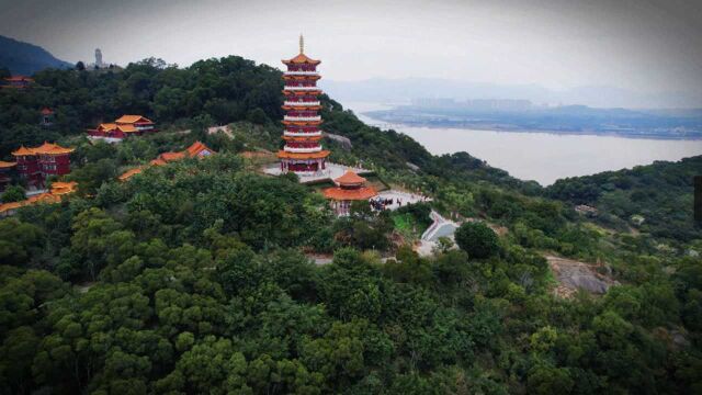 听钟鸣,看潮涌 来瞧瞧鳌峰岩寺迤逦风光