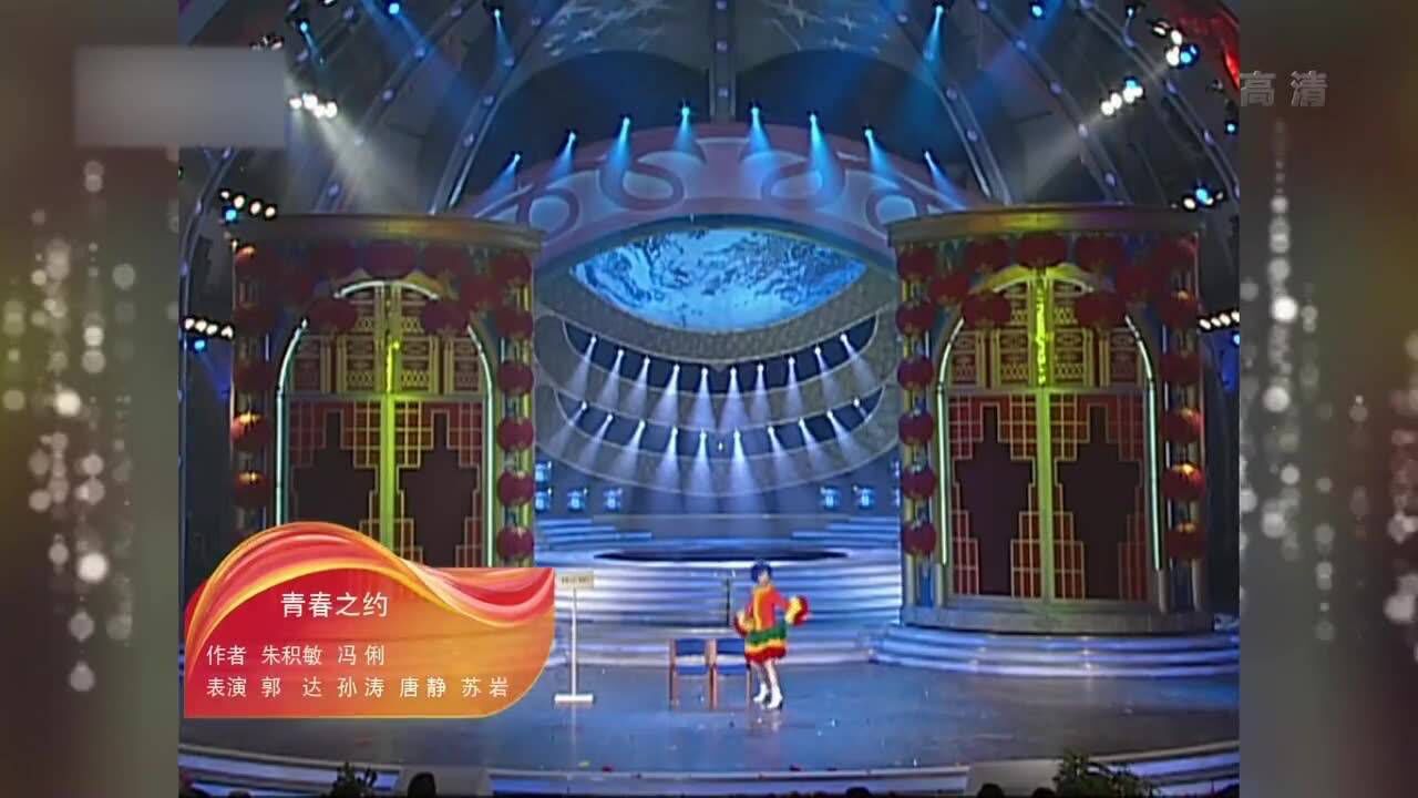 掉了一地鸡皮疙瘩小品(鸡皮疙瘩掉一地幽默回复)