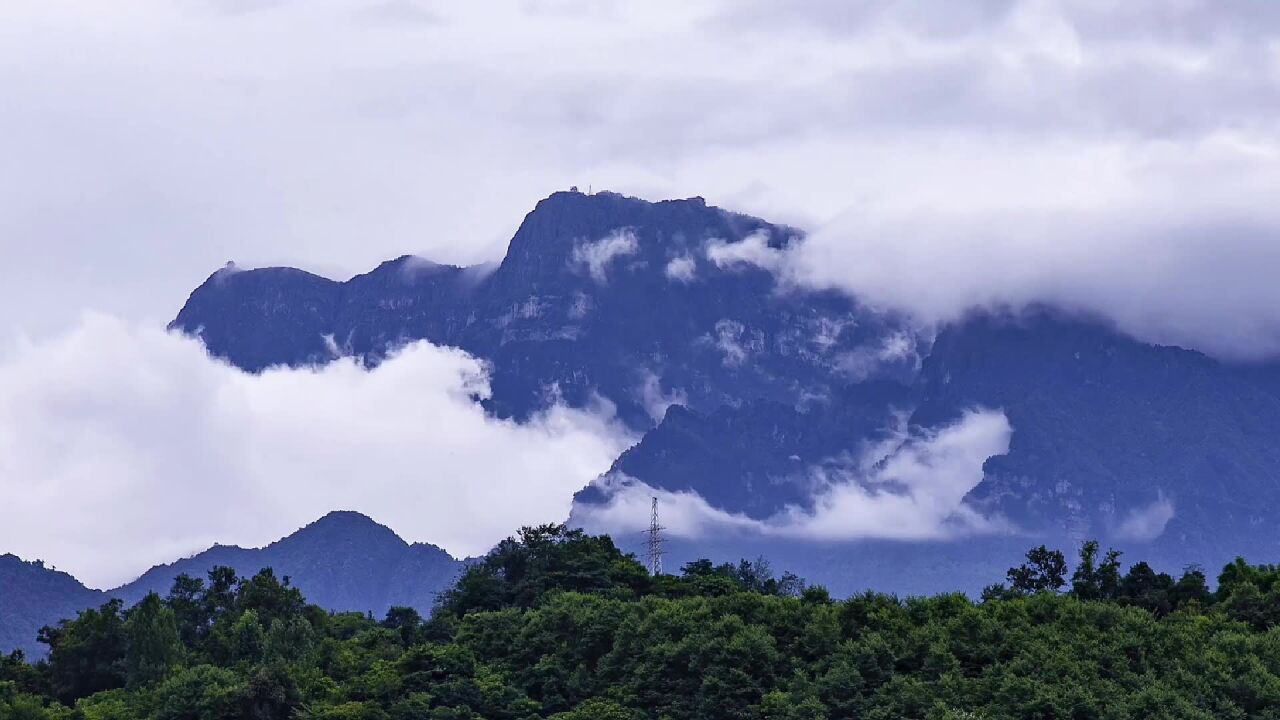 山岚清风,抚过青山