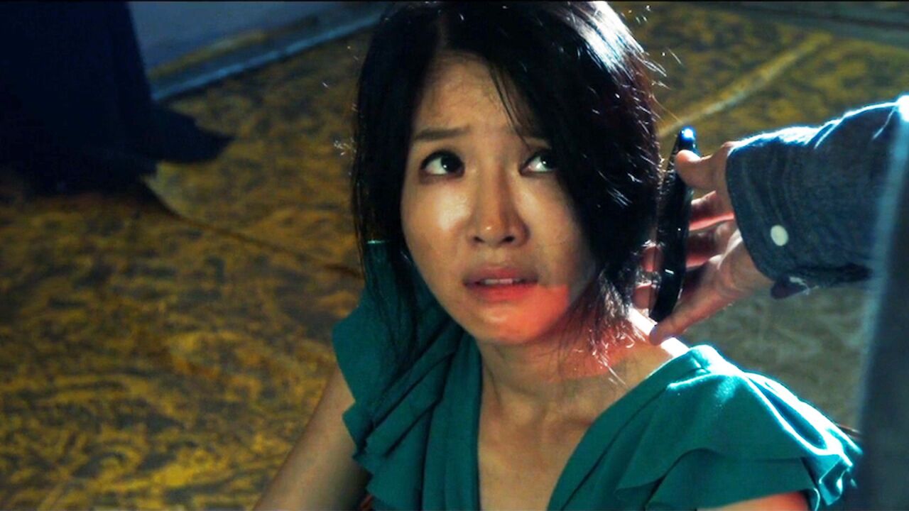 动作片：男人深夜绑架美女，对她各种花式折磨，原来她是罪有应得，8分钟看完《暴力规则》_腾讯视频
