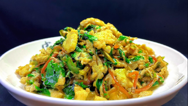 马齿苋炒蛋,先炒马齿苋还是鸡蛋?许多人不懂,老师傅教正确做法