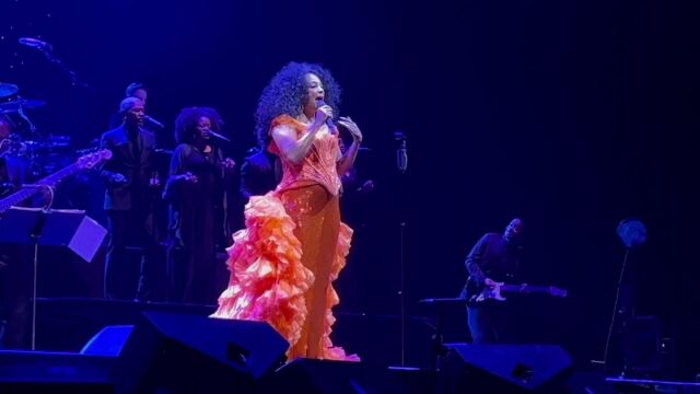 Diana Ross Concert London O2 Arena 23rd June 2022 Front Row