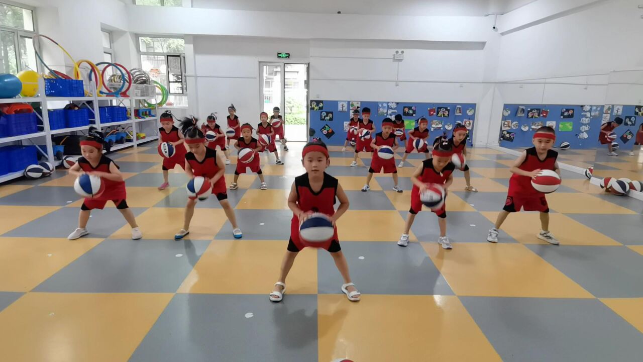 卓乐幼儿园篮球操_高清