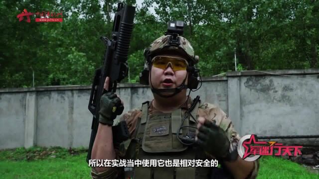 威力小就不是好武器?军迷体验防暴型榴弹发射器感受不一般