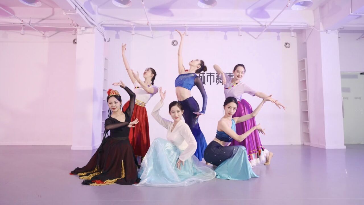 喜庆舞蹈中国舞《大中国》城市舞集任思潼原创编舞_腾讯视频