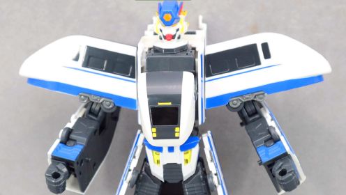 列车超人和谐号二合体变形玩具