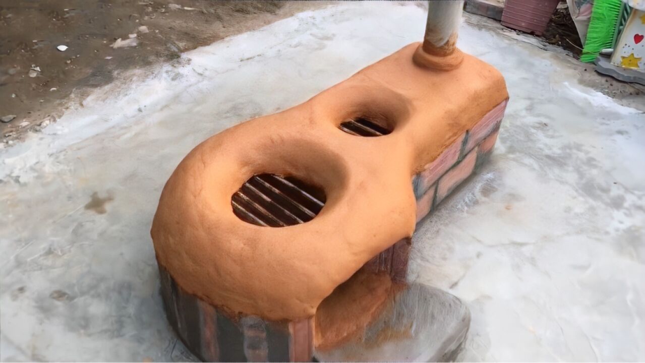 这种用红砖配水泥制作出的农村柴火灶你们看过吗 #柴火灶