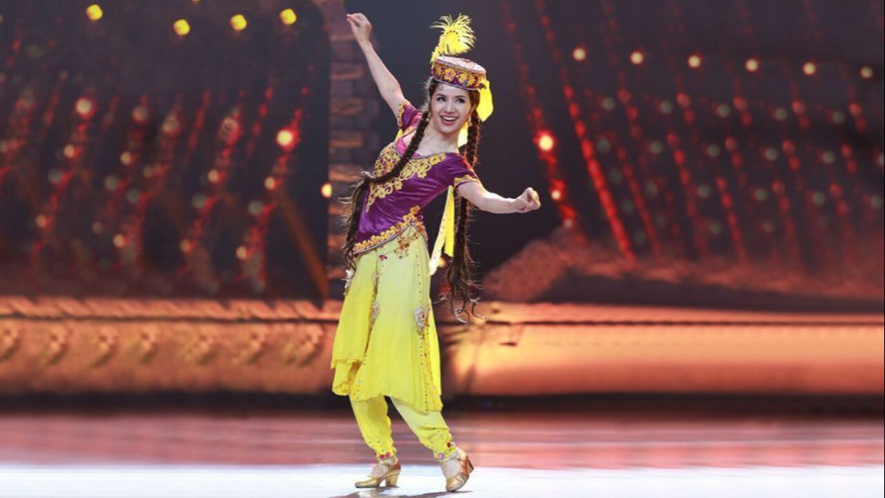 舞蹈《乌兹别克族独舞》中国好舞蹈-古丽米娜版本音乐