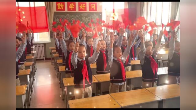 青春的活力,大概是我们最难忘的#记录校园生活 #中小学生守则操