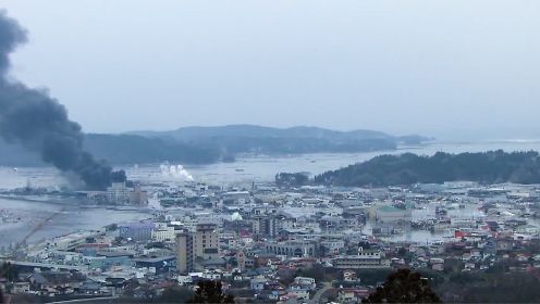 2011日本大海啸实拍：38米高的海浪，5分钟灭一座城，场面太震撼