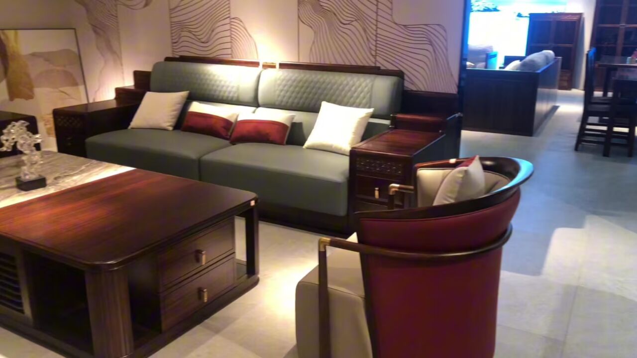 四米大客厅不容错过的黑檀木沙发