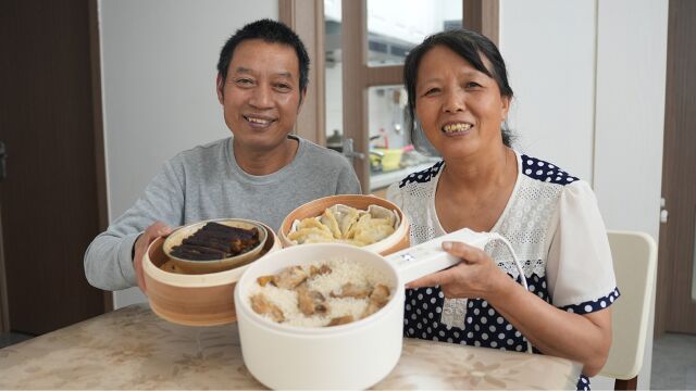 担心视频枯燥,川哥下班整个烧白饺子,太大太肥了呀