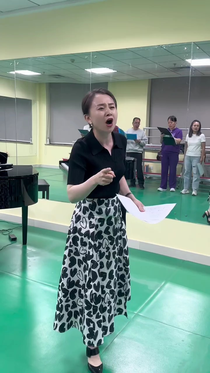 不管多累,只要唱花儿永远这么有精气神 #撒丽娜 #非遗传承 #花儿