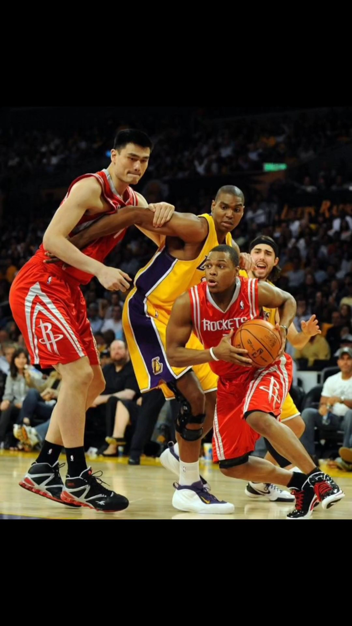 今天洛瑞在总决赛前接受了记者的采访,提到了姚明,洛瑞对大姚真的是