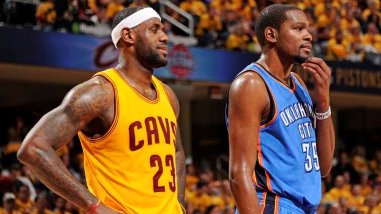 詹姆斯和杜兰特生涯第37次交手,是史上第5对年龄在35岁以上同场砍下30