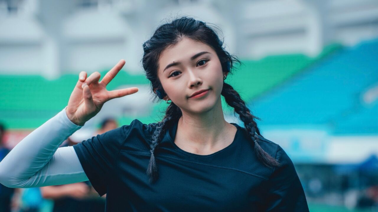 体坛美女火出圈!四川吴艳妮拿全国冠军:长相甜美 喜欢跳舞瑜伽
